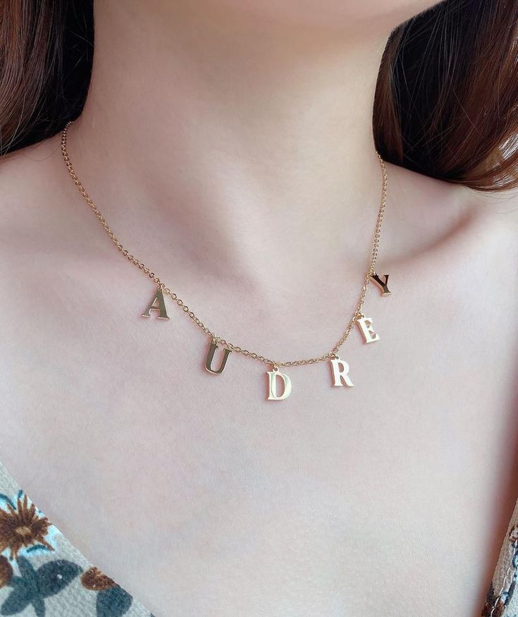 Choker Name Pendant